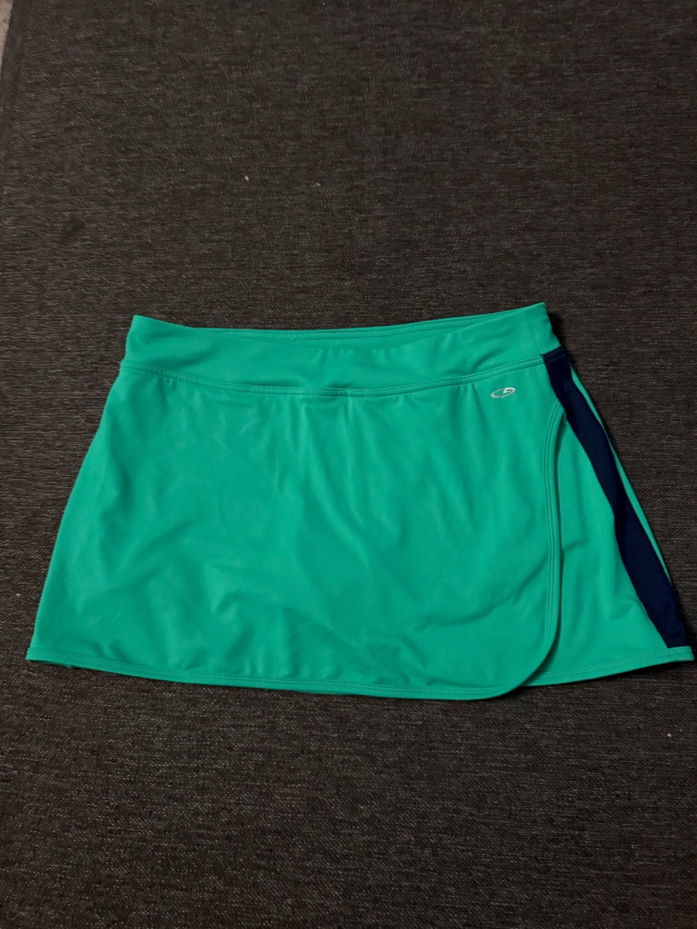 Champion medium Women's Athletic Skort in Teal with Navy Accent